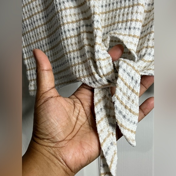 Paper Crane Women’s Cream and Tan Striped Tie-Front Tee  - Size Medium - Picture 2 of 5